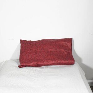 Vintage 1990s Early Y2K Gothic Burgundy Damask Standard Pillowcase